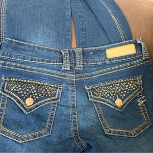 Women’s Blue Studded Pocket Seven Jeans